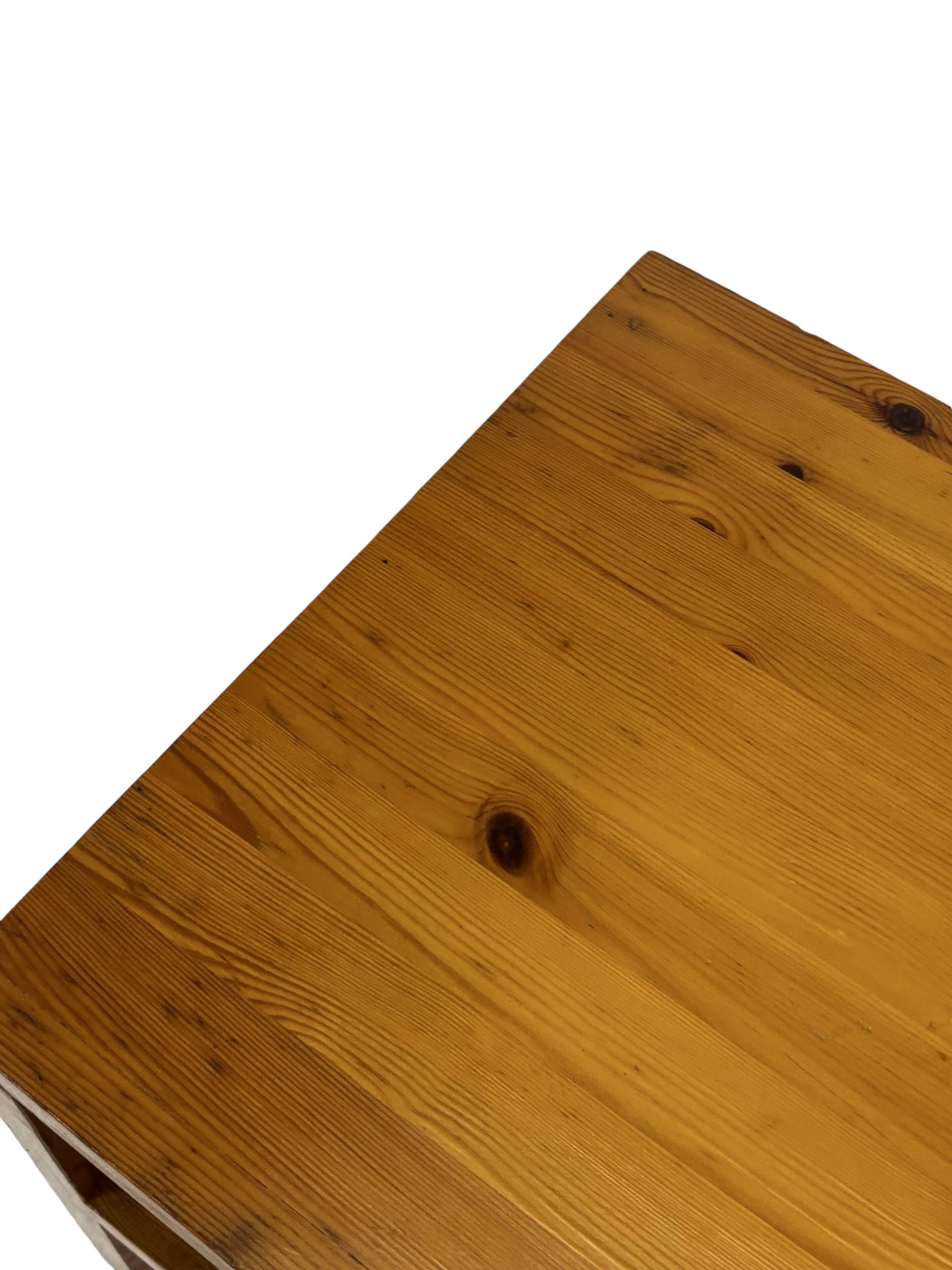 Table de chevet en pin, années 70