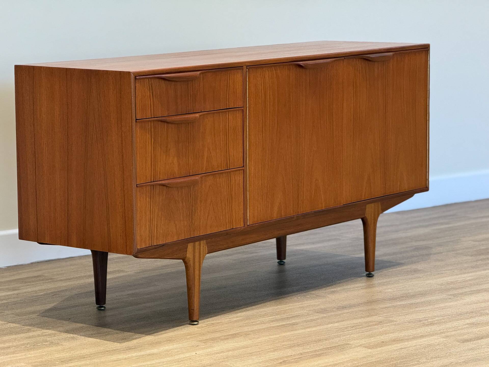 Small sideboard (Moy Collection by McIntosh)