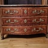 Regency period chest of drawers in veneer circa 1730