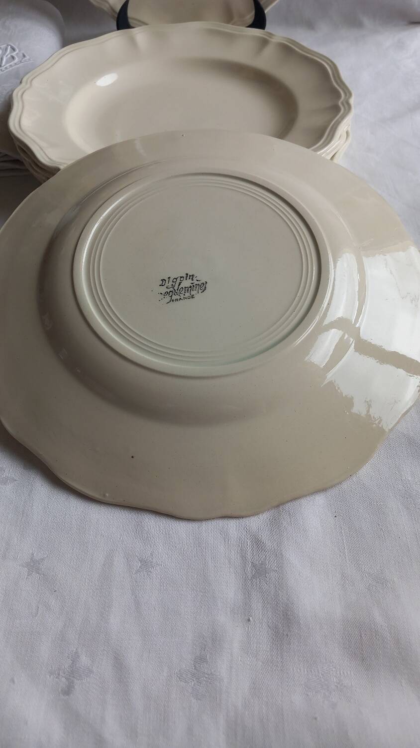 🌿 6 antique Sarreguemines ivory fretwork plates