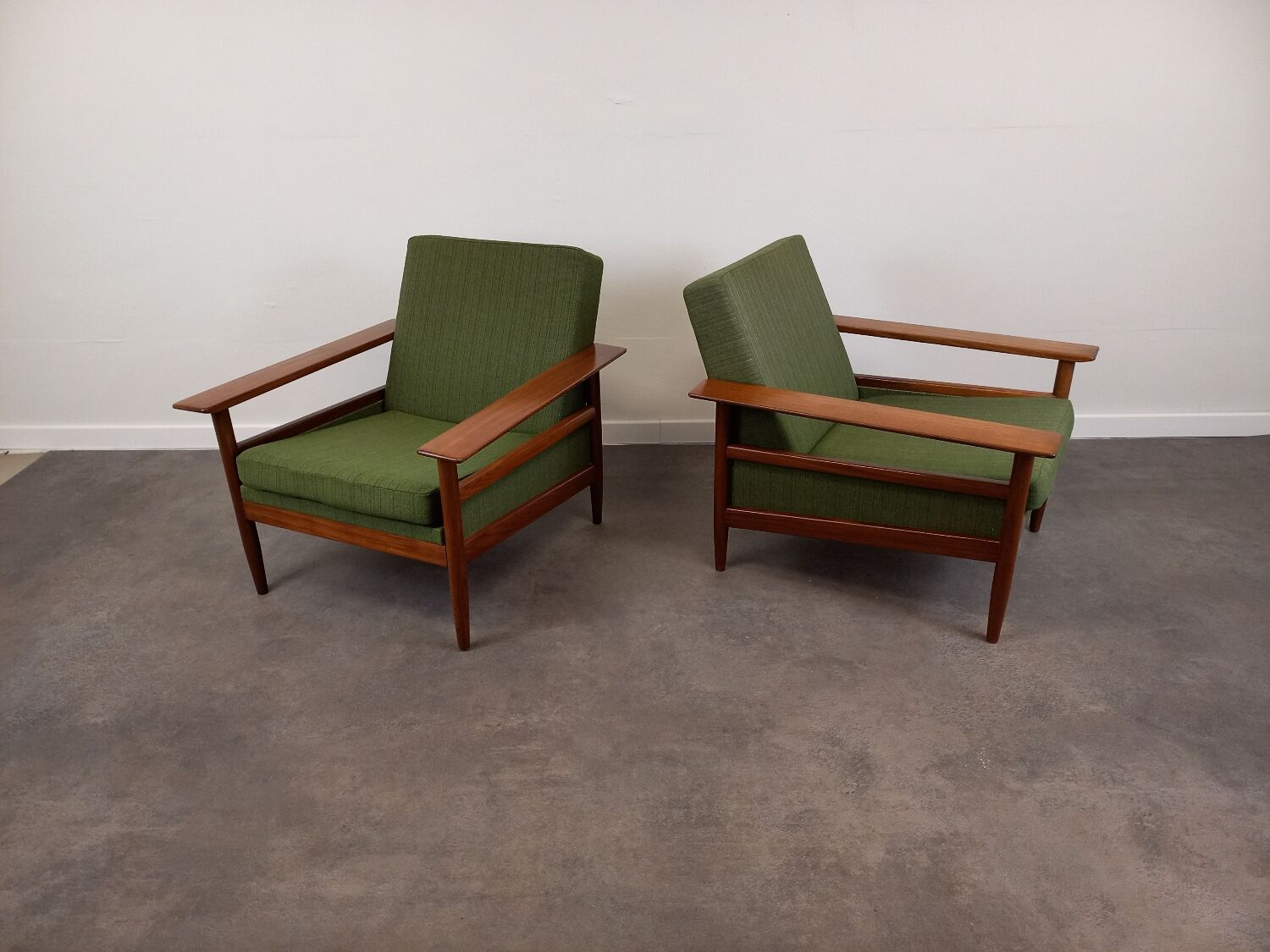 Paire de fauteuils scandinave
