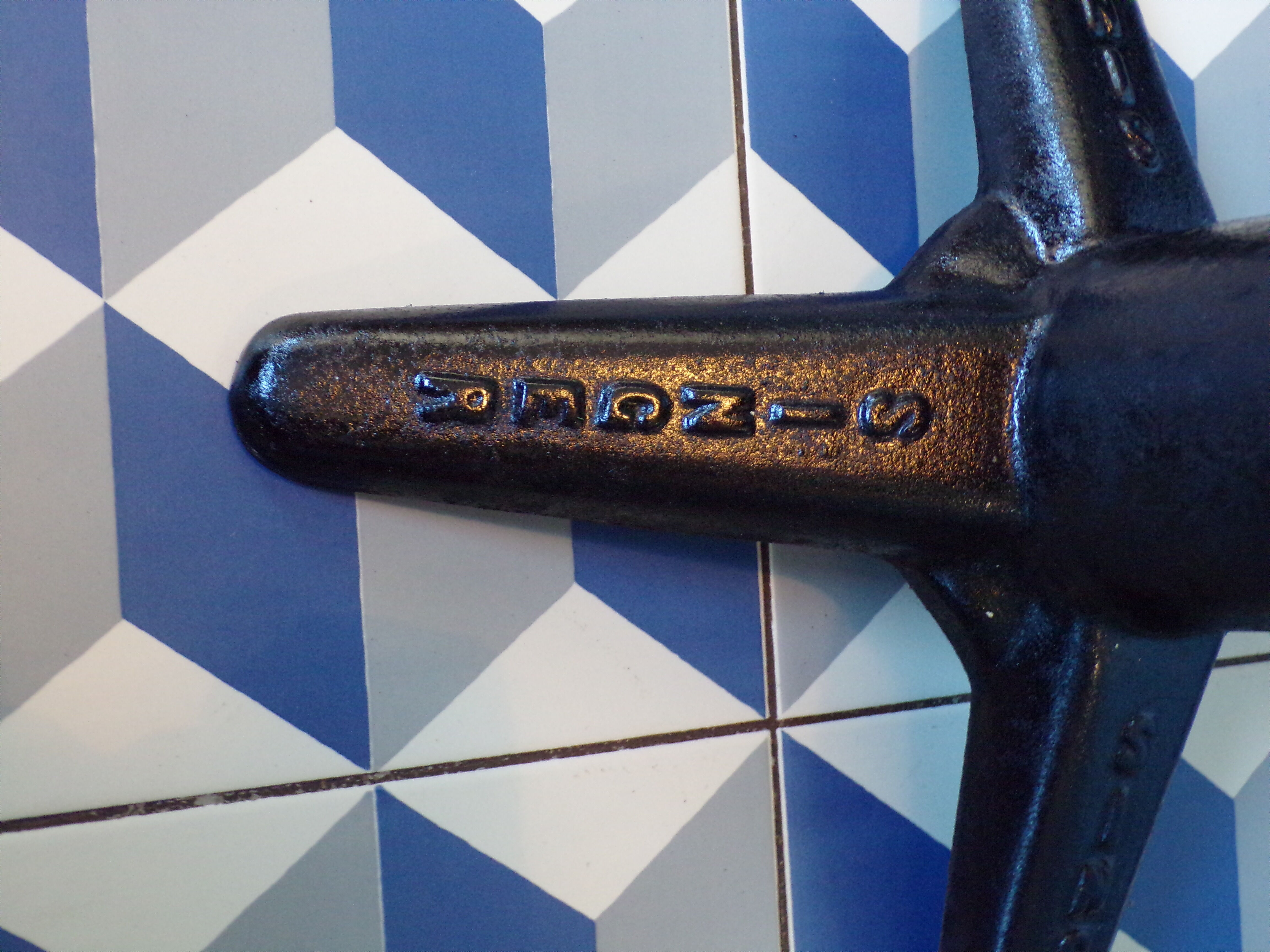 Cast-iron Singer stool 1930