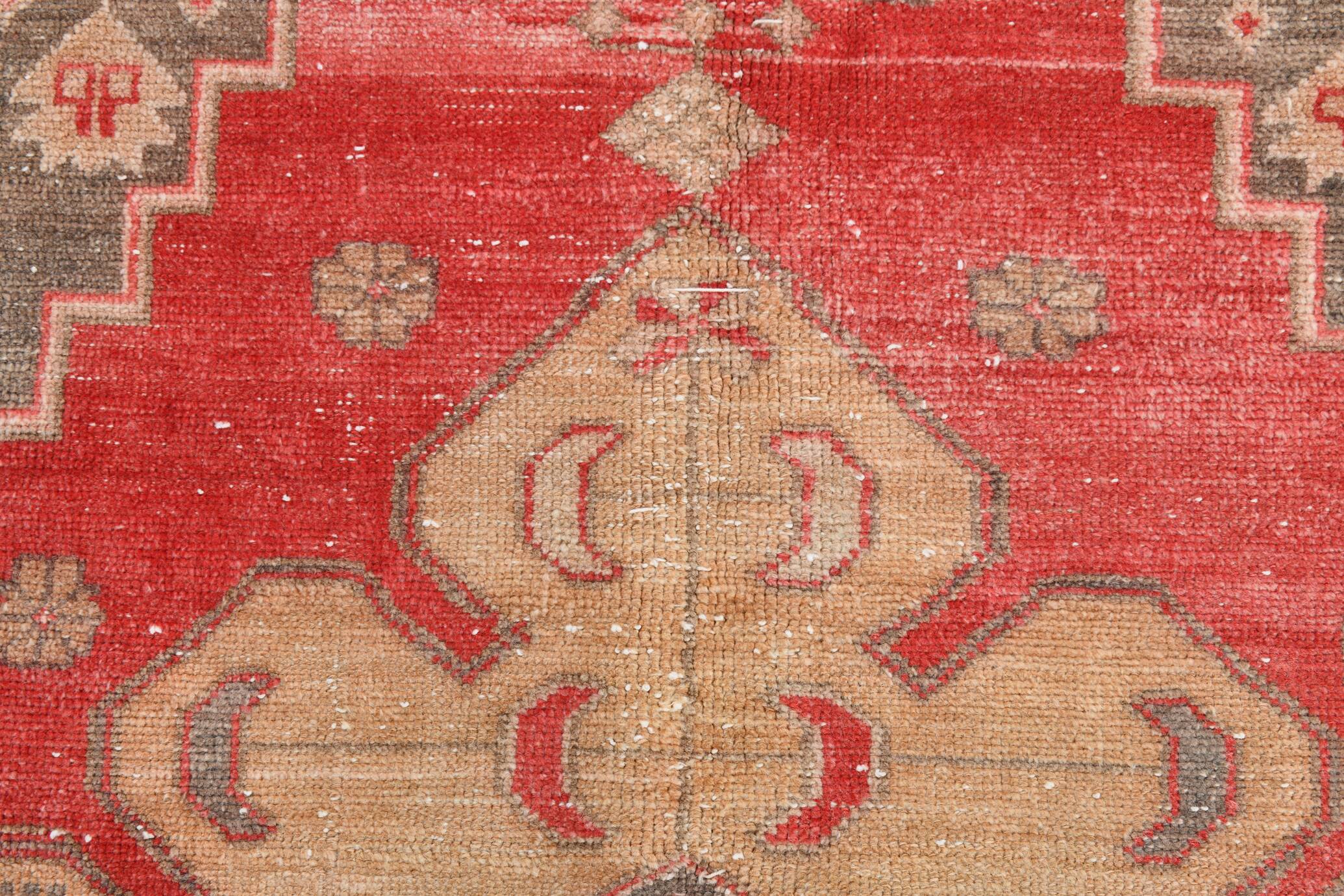 5x9 Classic & Bordered Red Vintage Rug, 146x267Cm