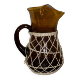Pichet vintage en verre soufflé ambré