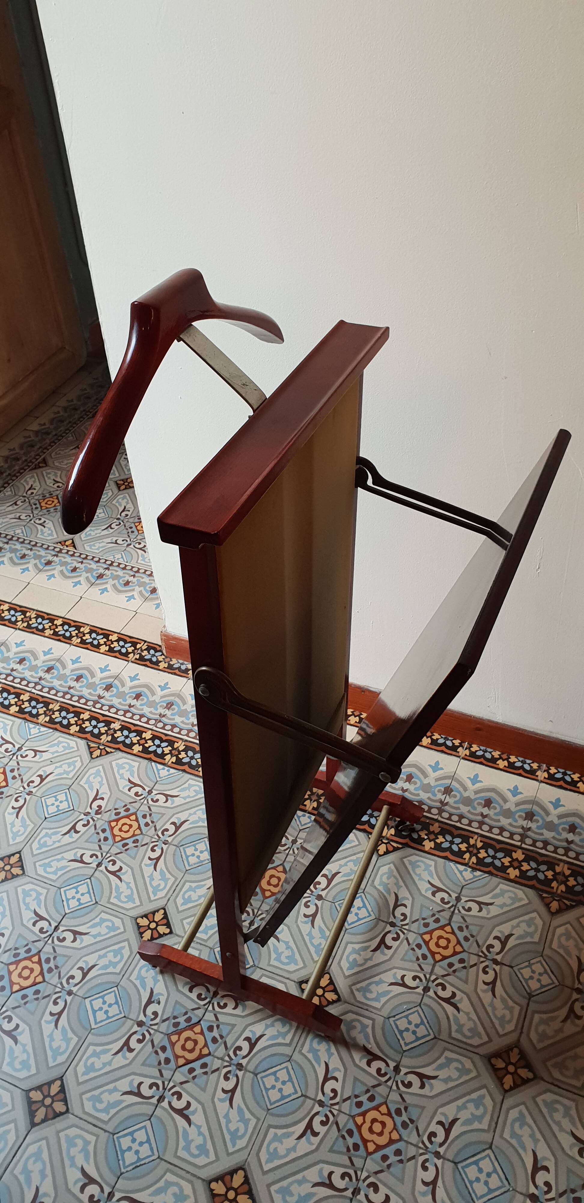 Chamber valet