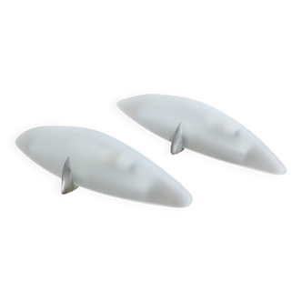 Paire d'appliques streamline en verre dépoli et aluminium, 1980