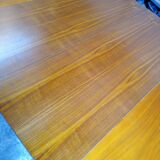 Scandinavian extending table