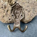 Patère lion en laiton style baroque