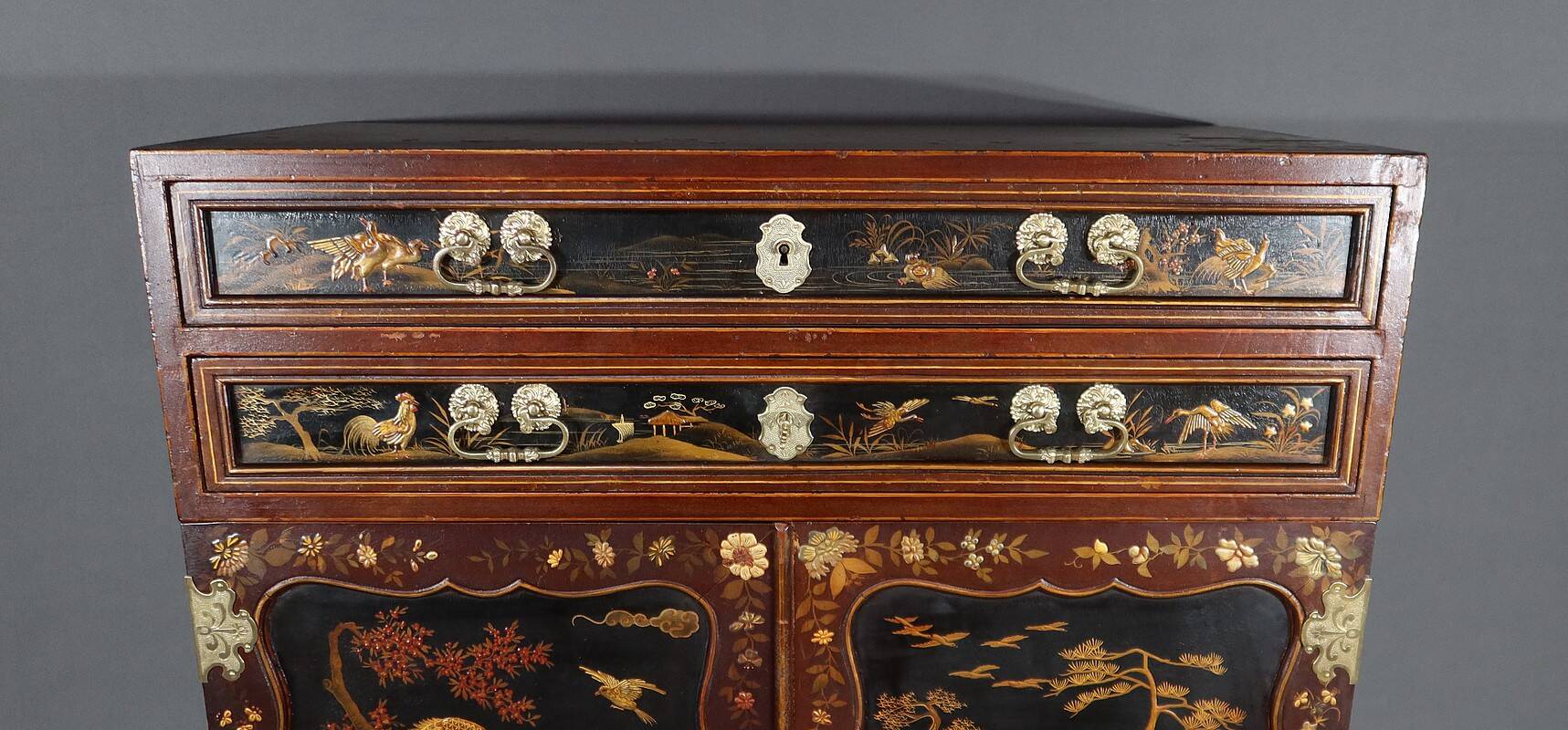 Chinese Cabinet in Lacquered Wood and Painted Wood – Early 20th Century