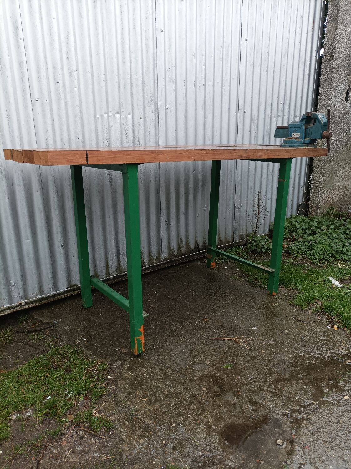Industrial workshop workbench, wood and metal work table