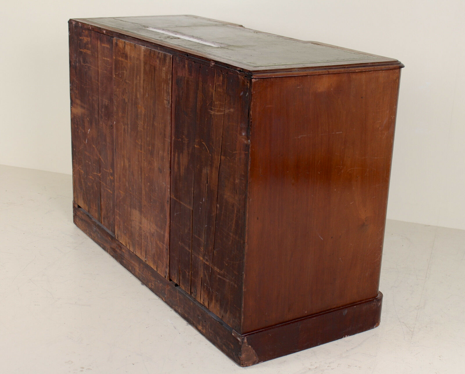 Bureau Victorian oak and leather