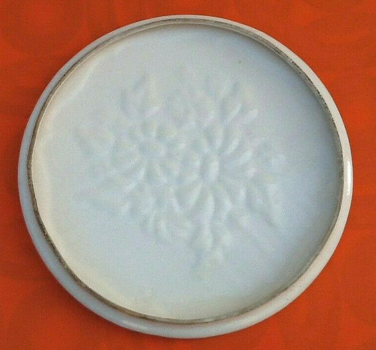 Ceramics 50s large flat underside