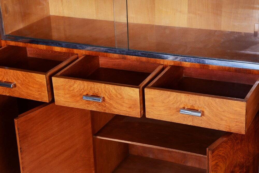 Bauhaus Czechia Sideboard in Walnut and Chrome-Plated Steel by Robert Slezak, 1930s