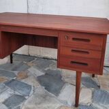 Scandinavian double-sided desk