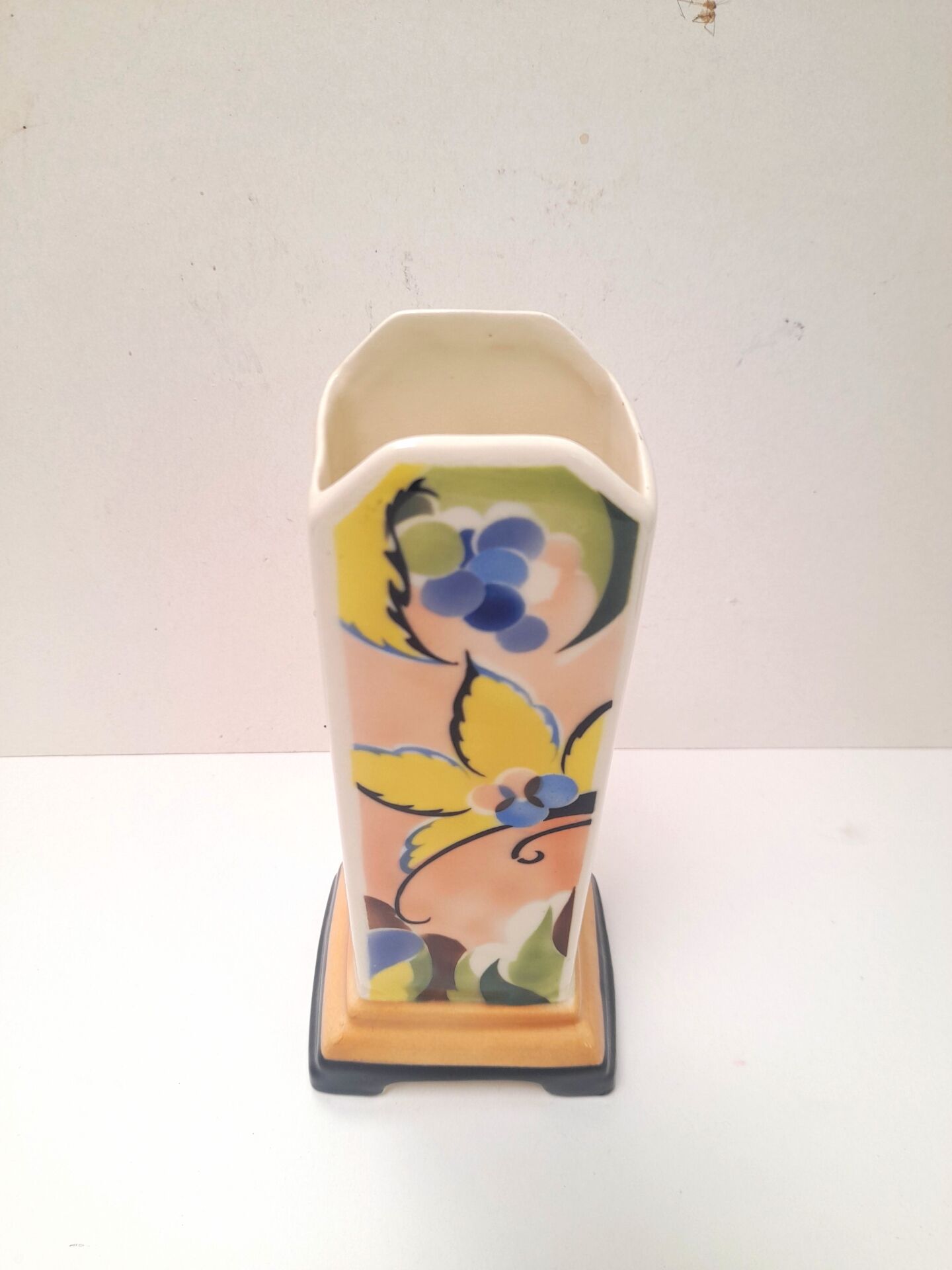 Art Deco vase in Czech ceramic