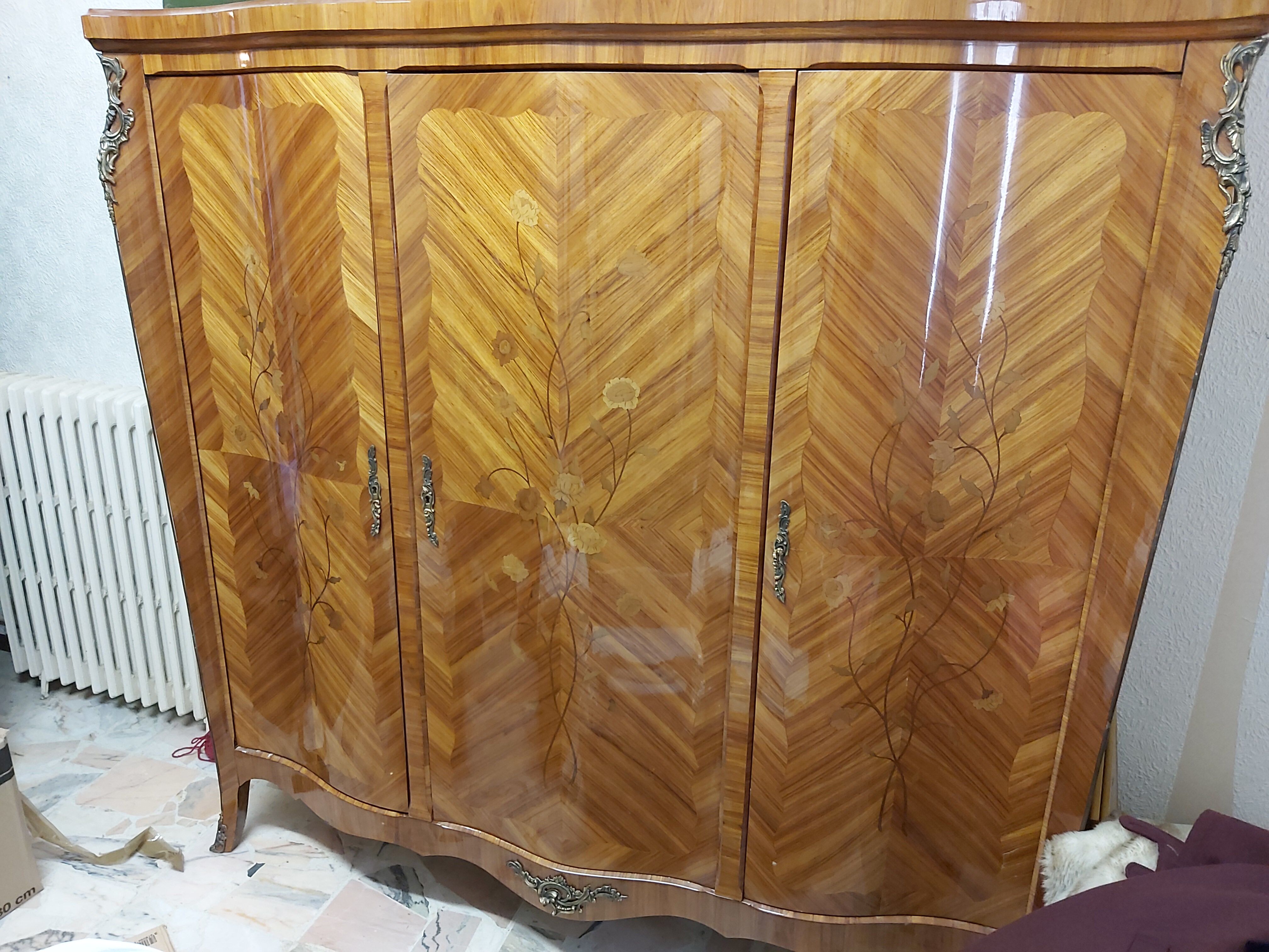Wardrobe 3 door Louis XV style stamped Skalski