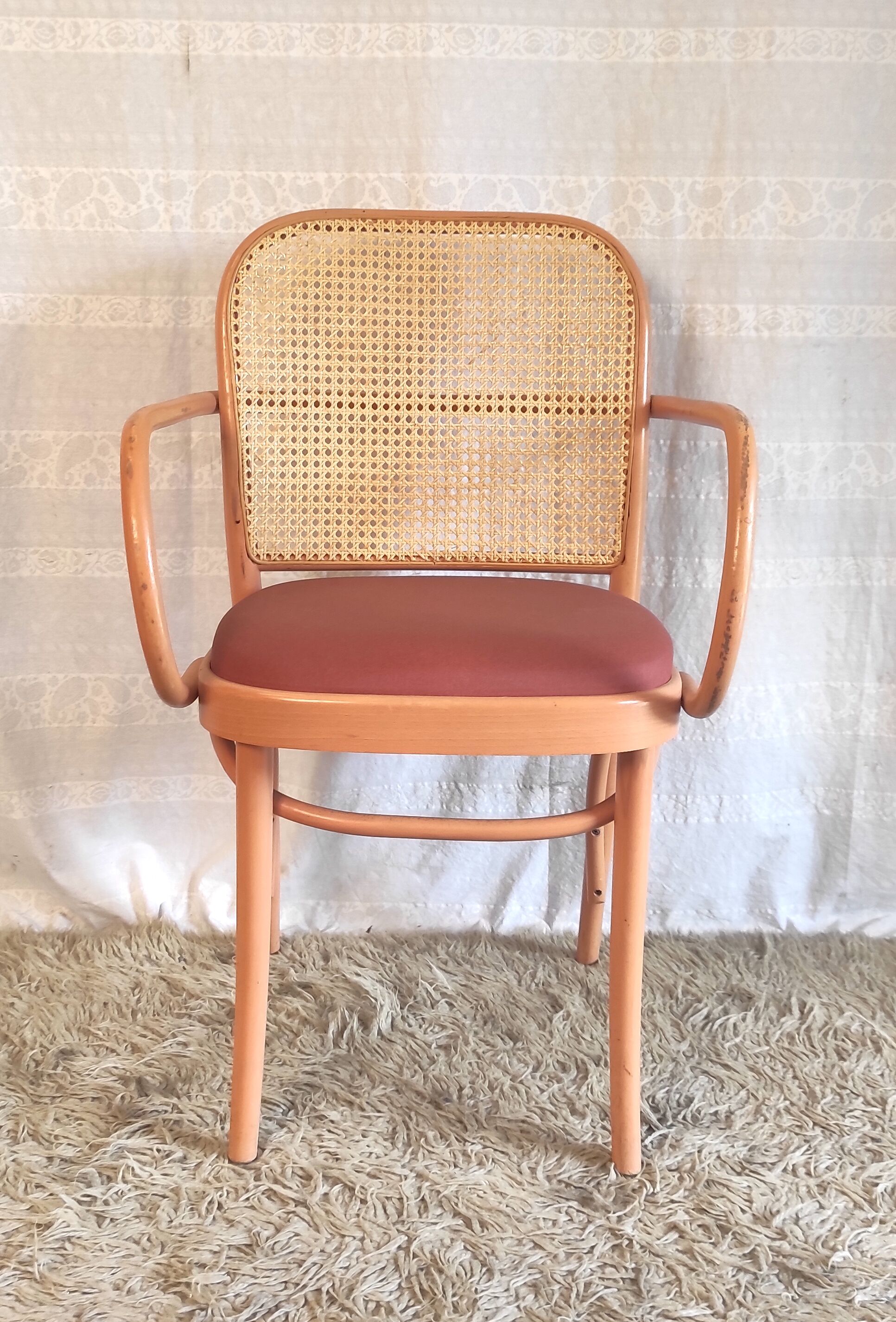 Curved wooden armchair model 811 by J. Hoffmann – late edition XXth