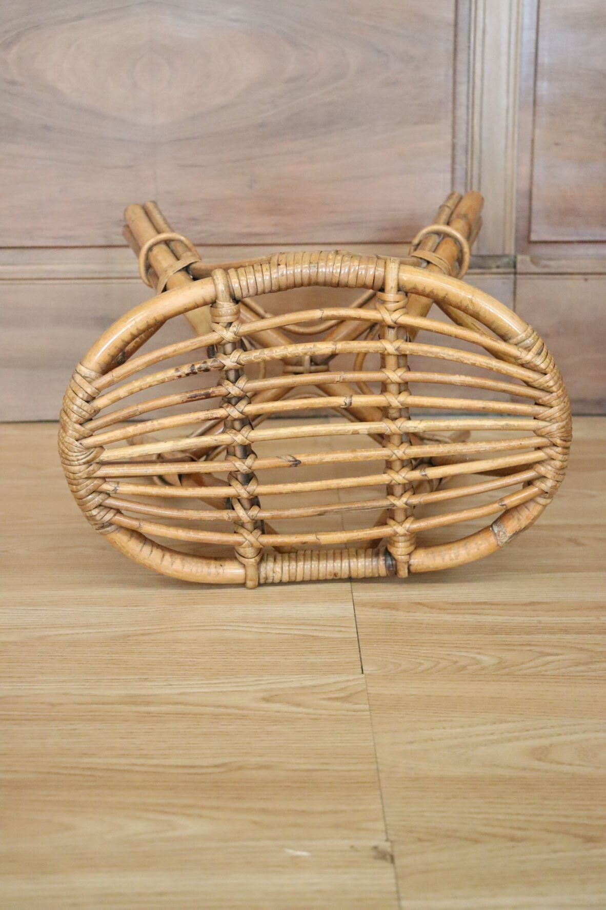 Rattan stool