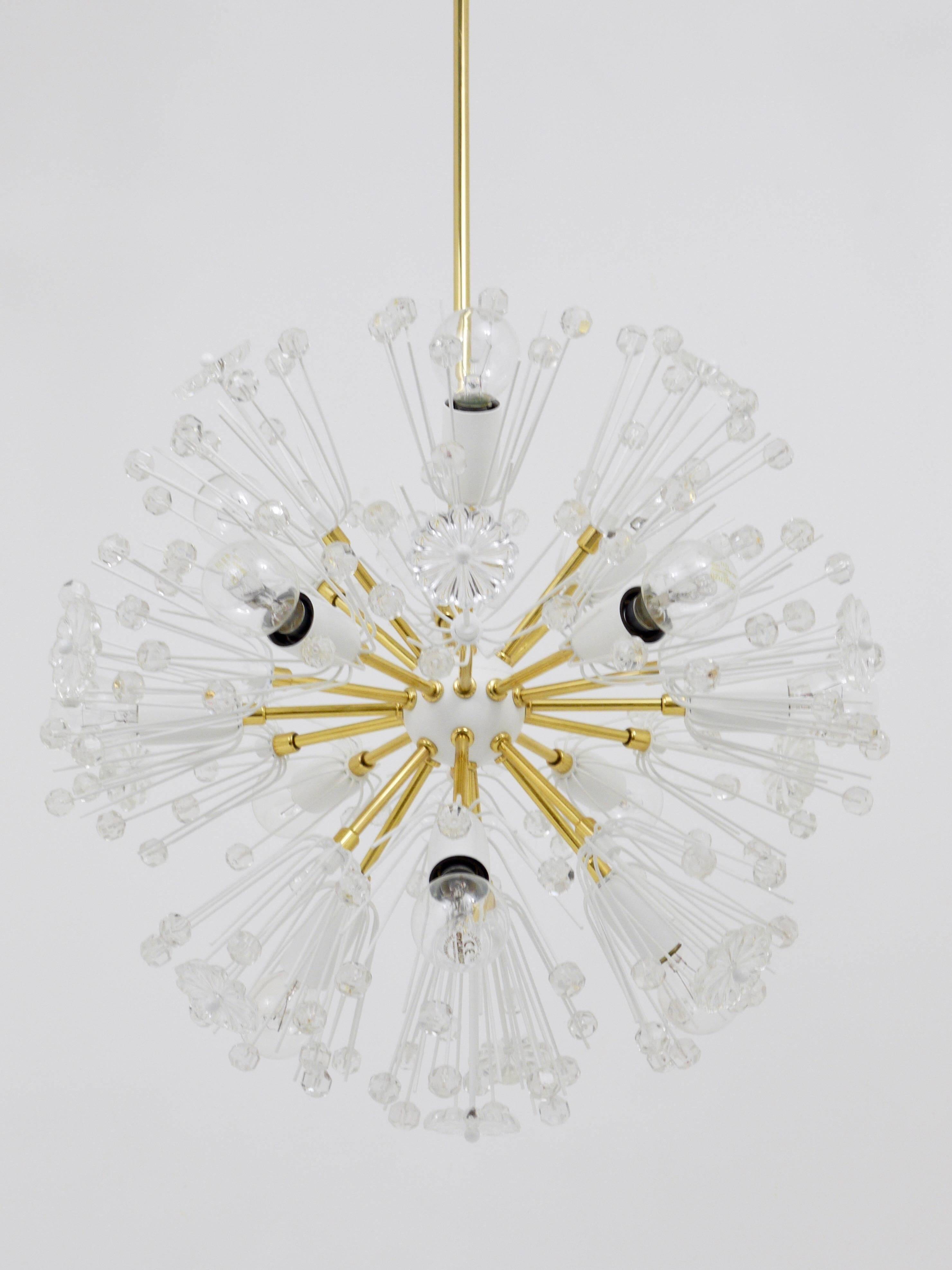 Lustres blowball Sputnik en laiton par Emil Stejnar, Rupert Nikoll, Autriche, années 1950