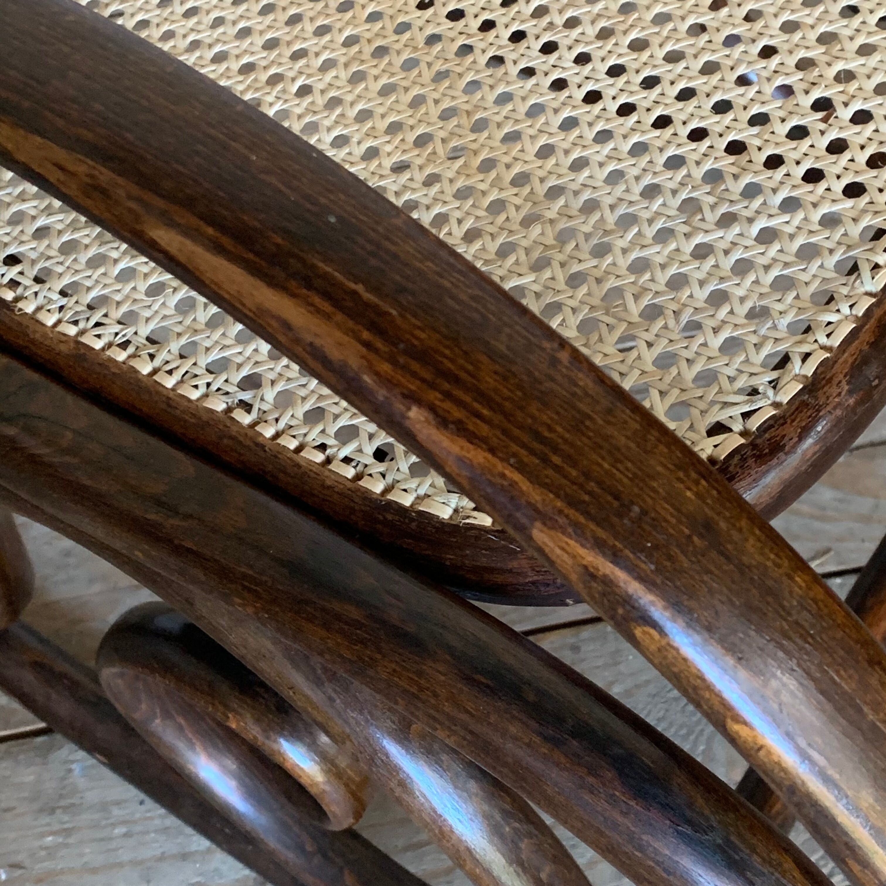 Vintage rocking chair Jakob and Josef Kohn