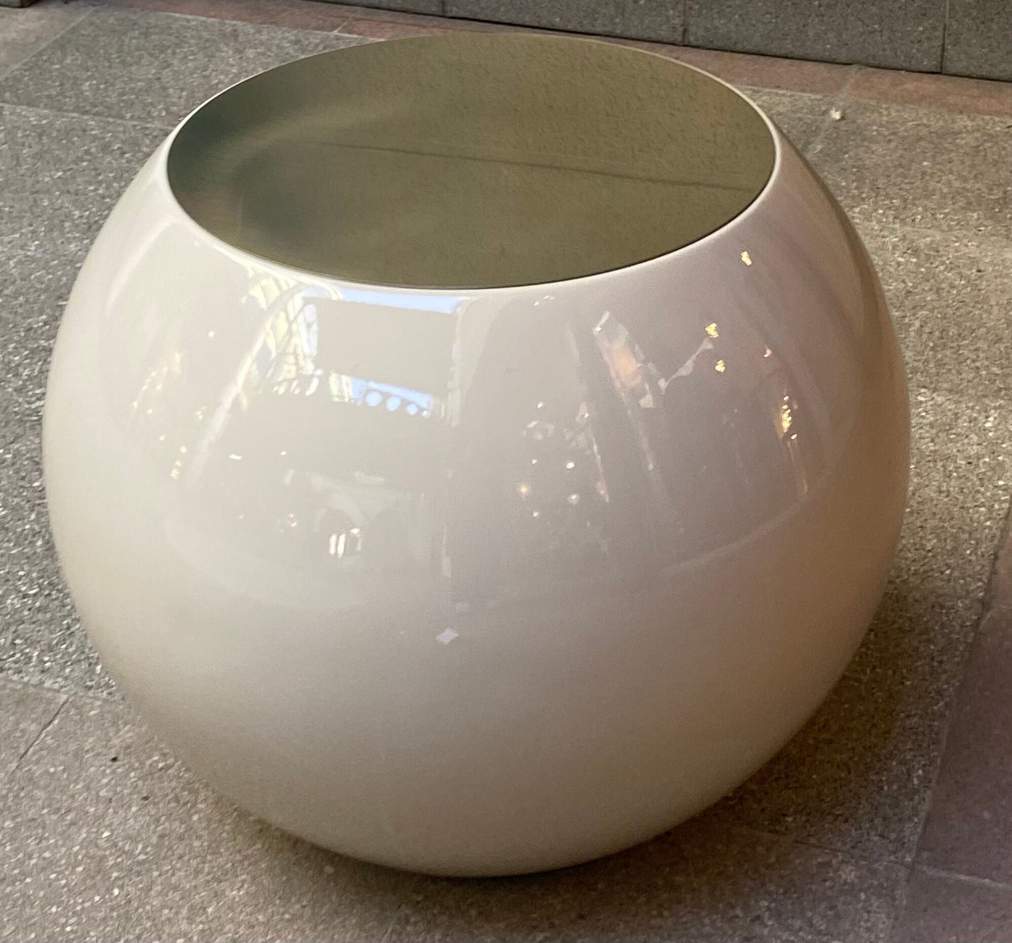 Side table called "Bongo TB-2" by Andrea Parisio Edition Meridiani 2013