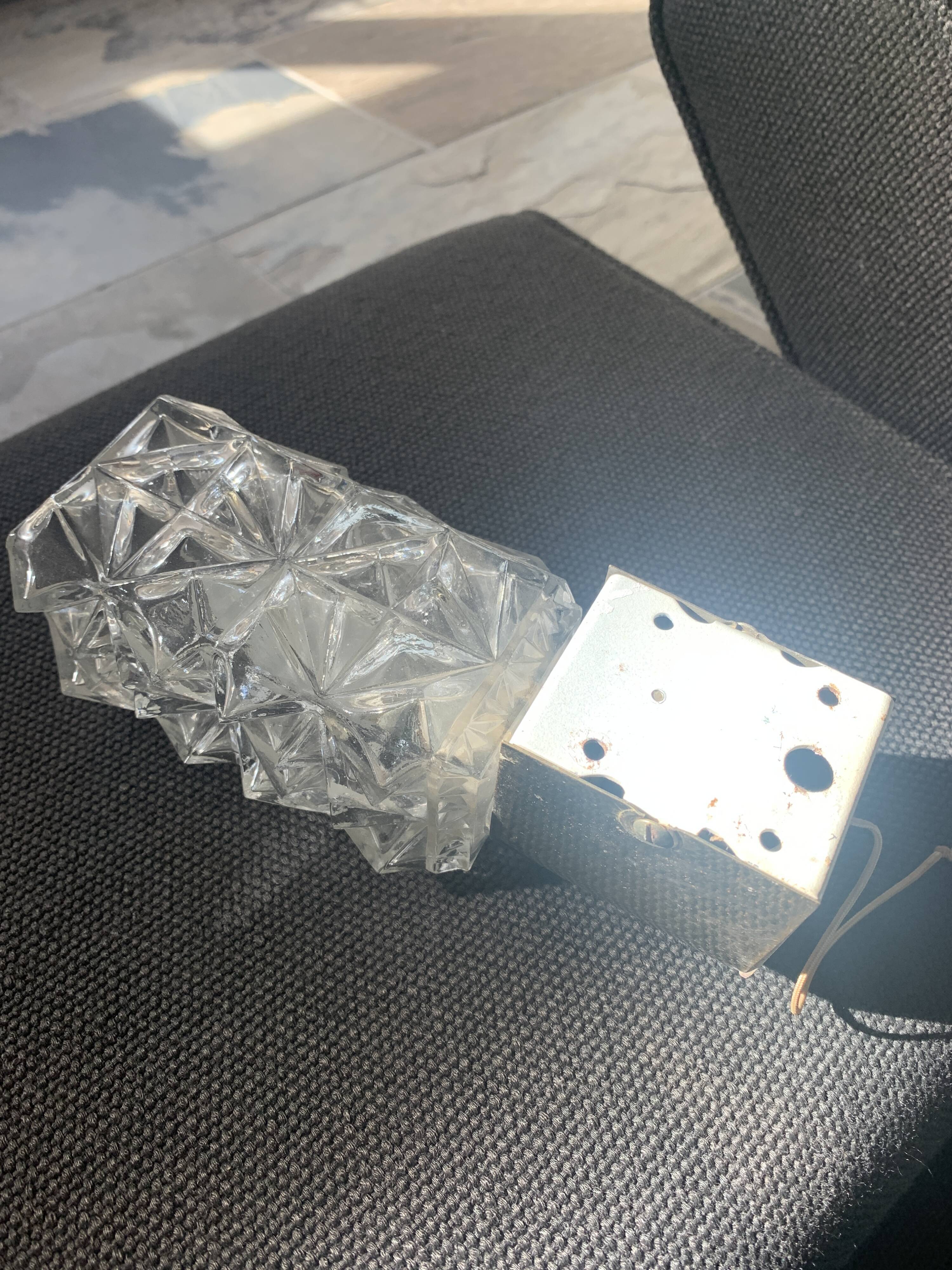 Wall lamp in glass and brass 60s