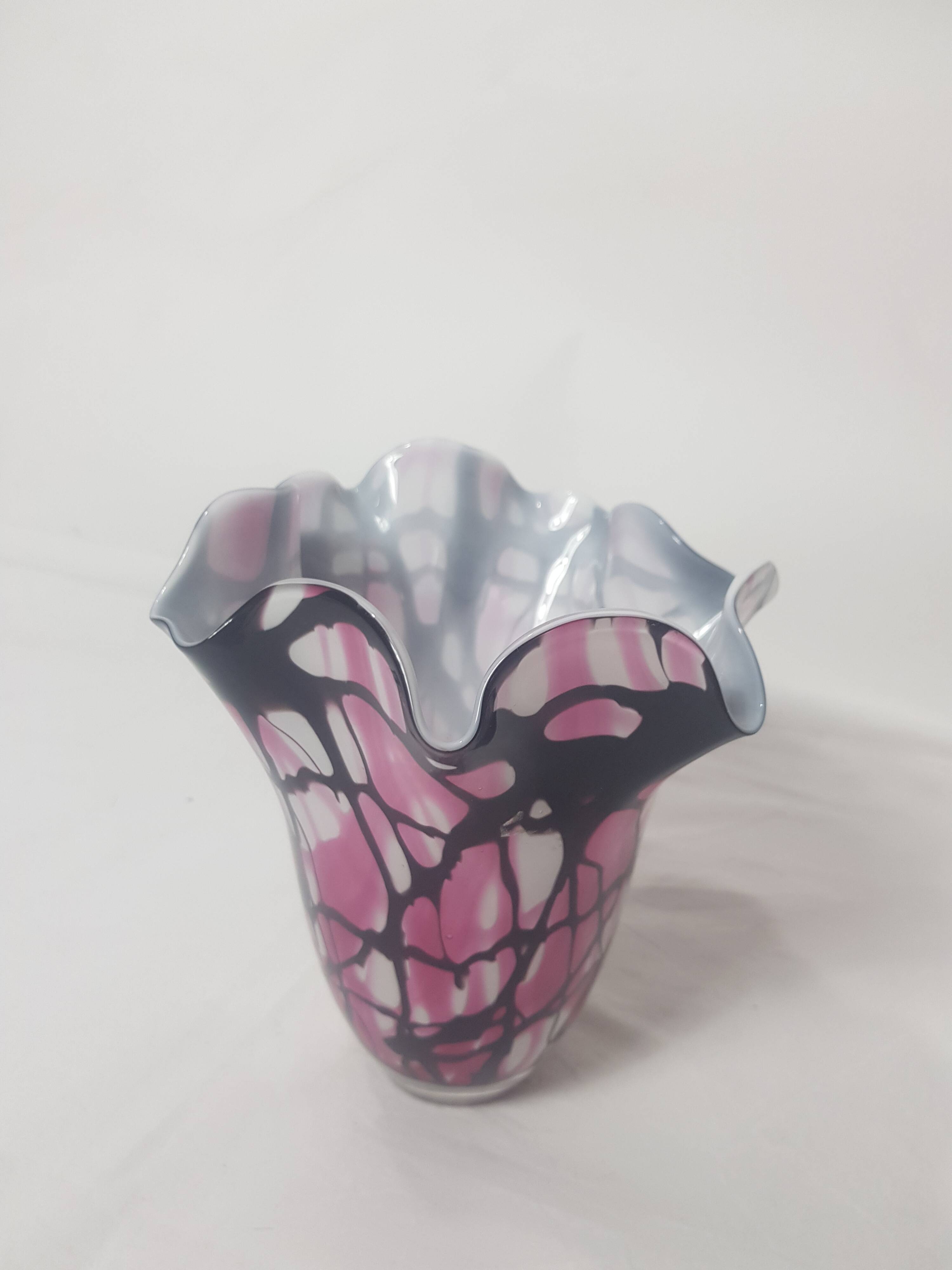 Vintage Murano glass paste vase in handkerchief shape