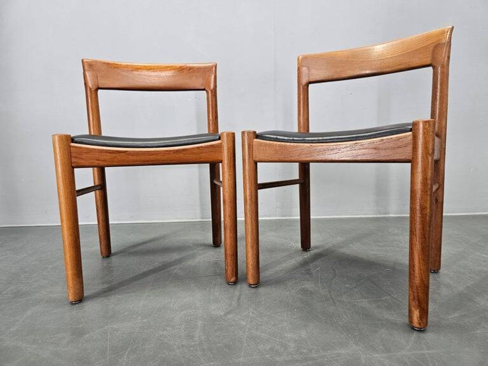 2 chaises Bramin, Danemark années 1960