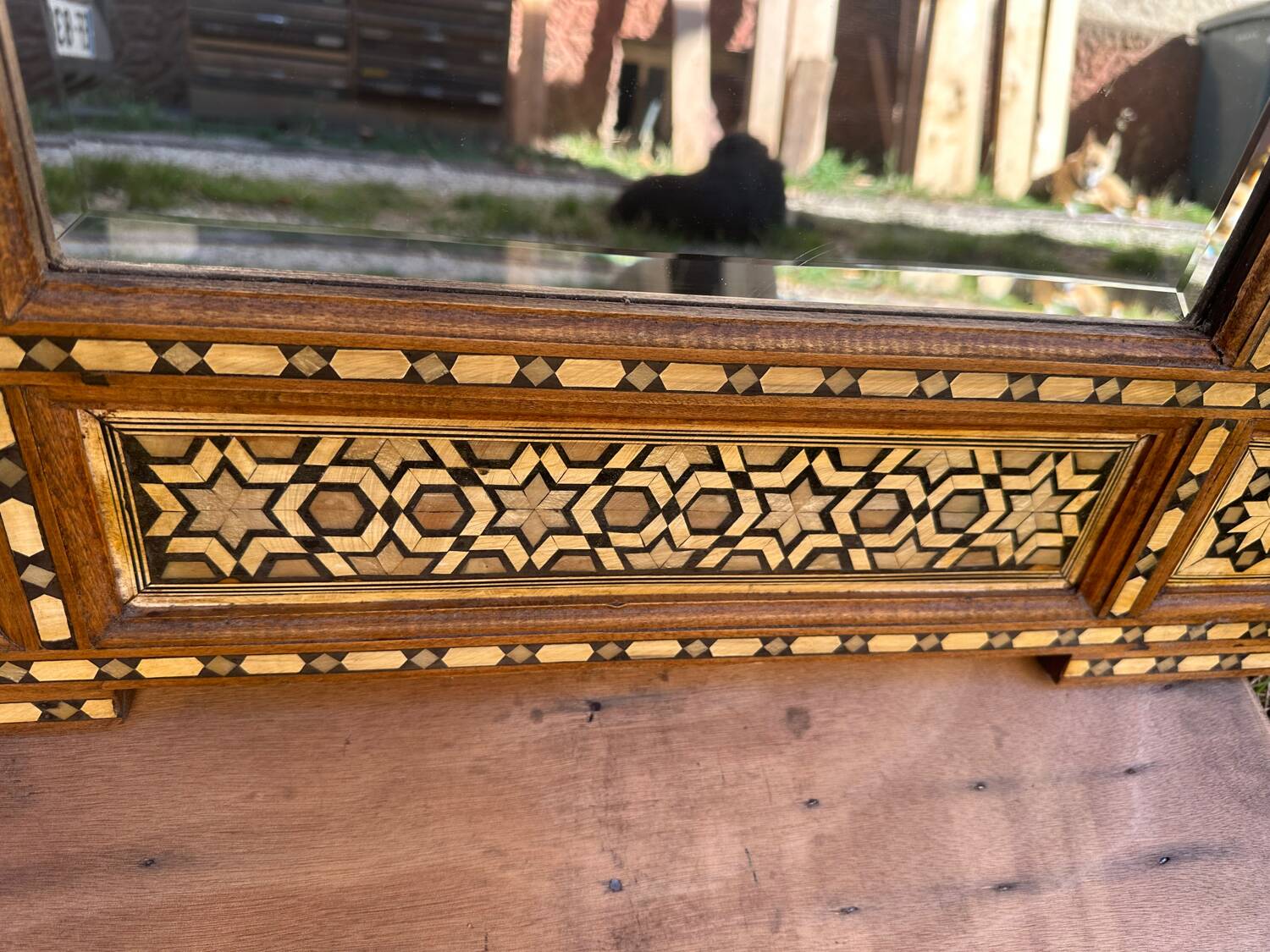 Syrian mirror