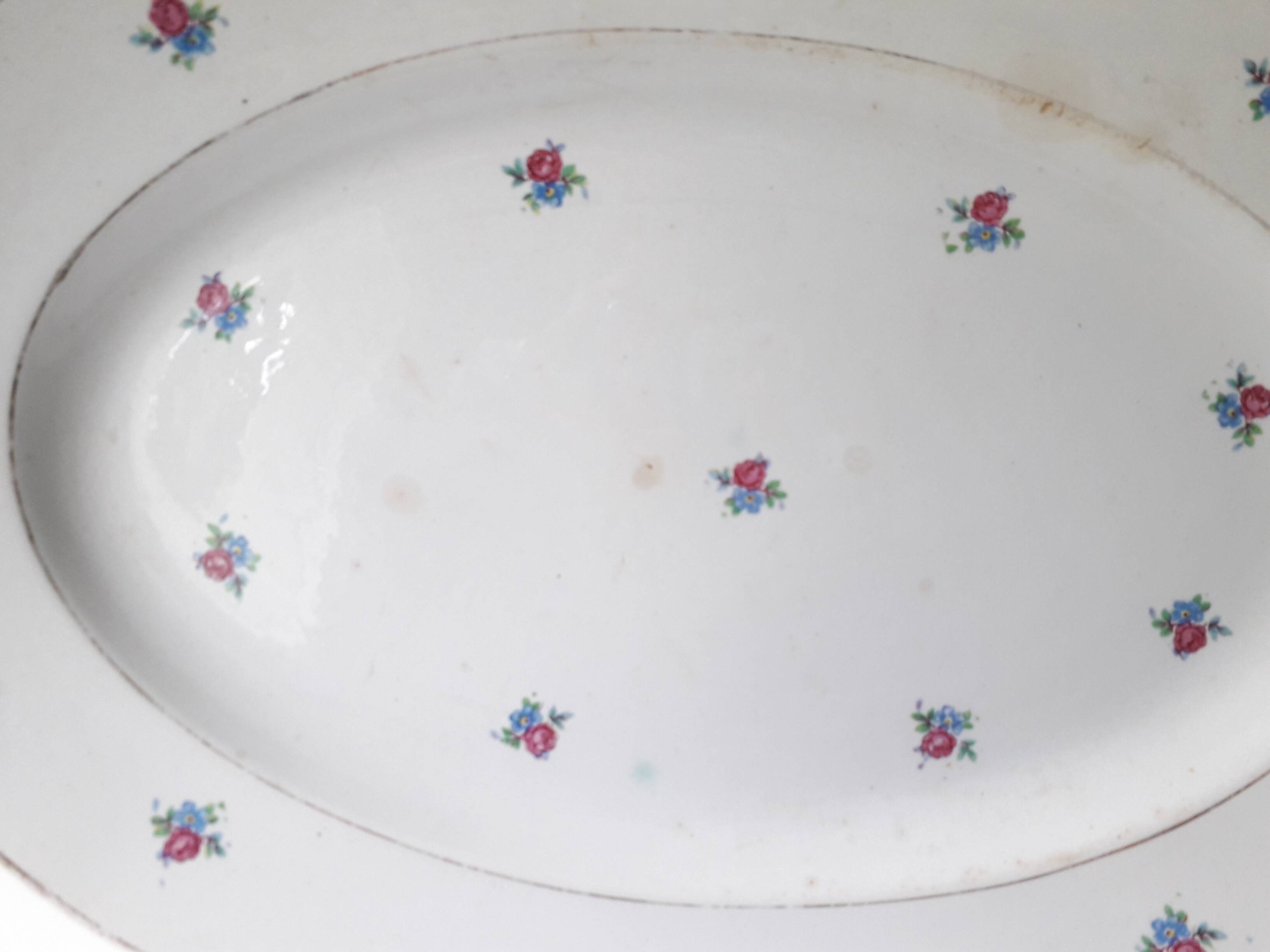 Oval Luneville porcelain dish (32.5x22.5cm) A1