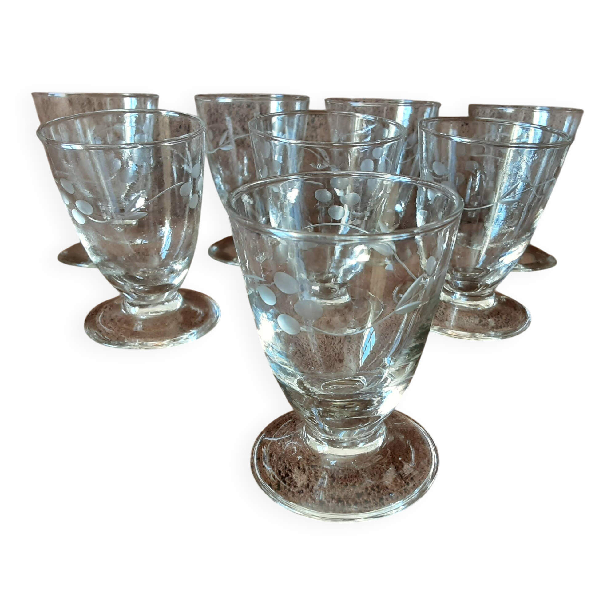 Set of 8 original digestif glasses