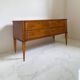 Une commode italienne vintage de style moderne du milieu du siècle