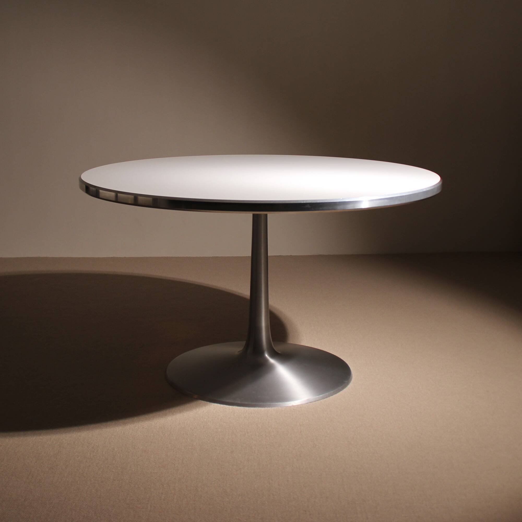 Round Dining & Working Table by Poul Cadovius for France & Son | Denmark 19