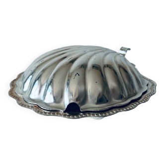 Old shell butter dish