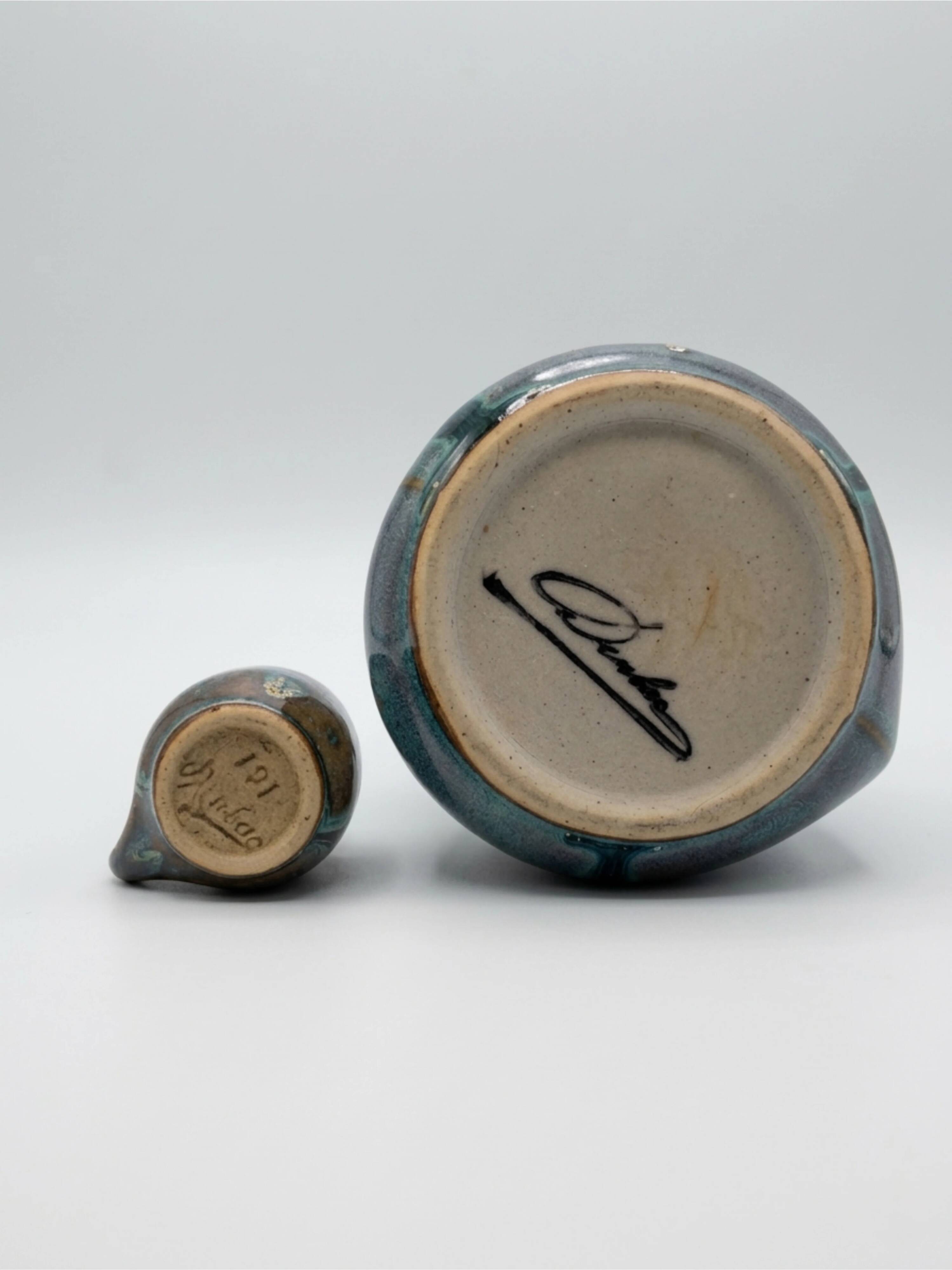 Service à liqueur en grès émaillé signé Denbac – France, années 50–60