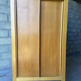 Wardrobe foot compass