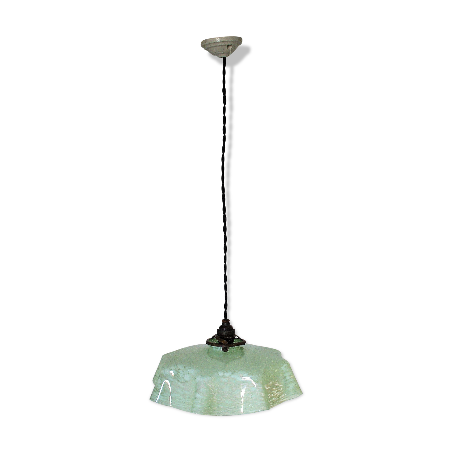 Suspension opaline green clichy