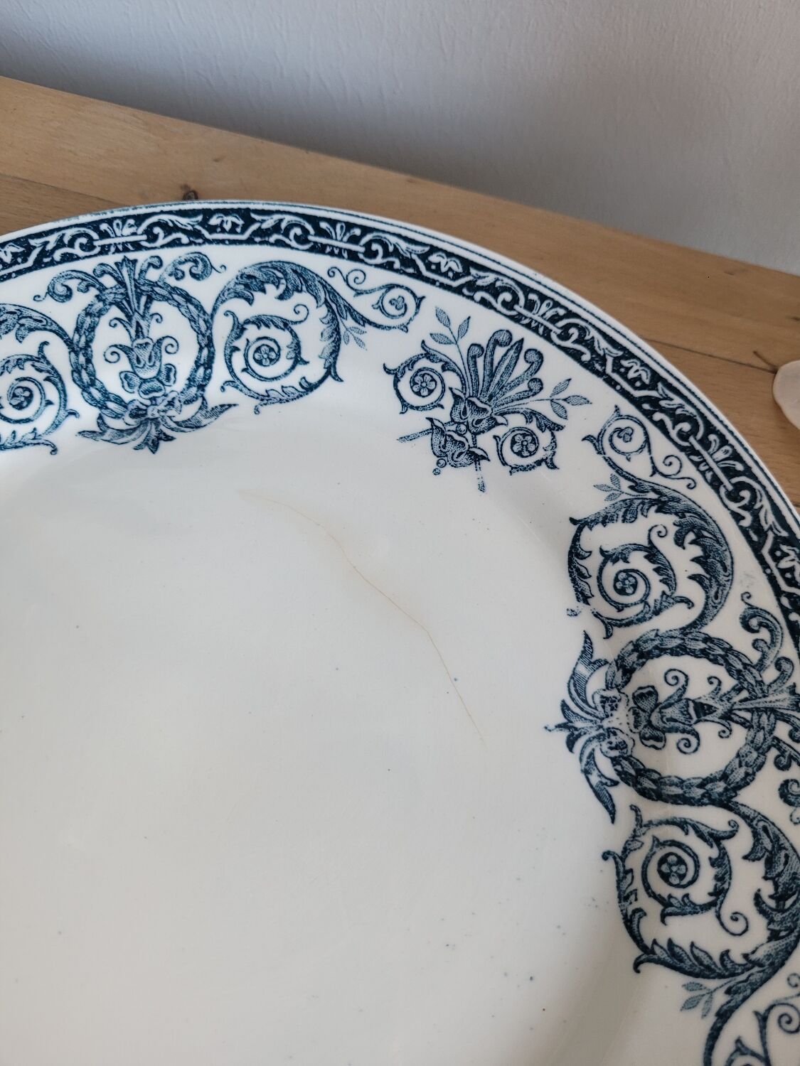 Assiette plate Terre de Fer Marie Louise