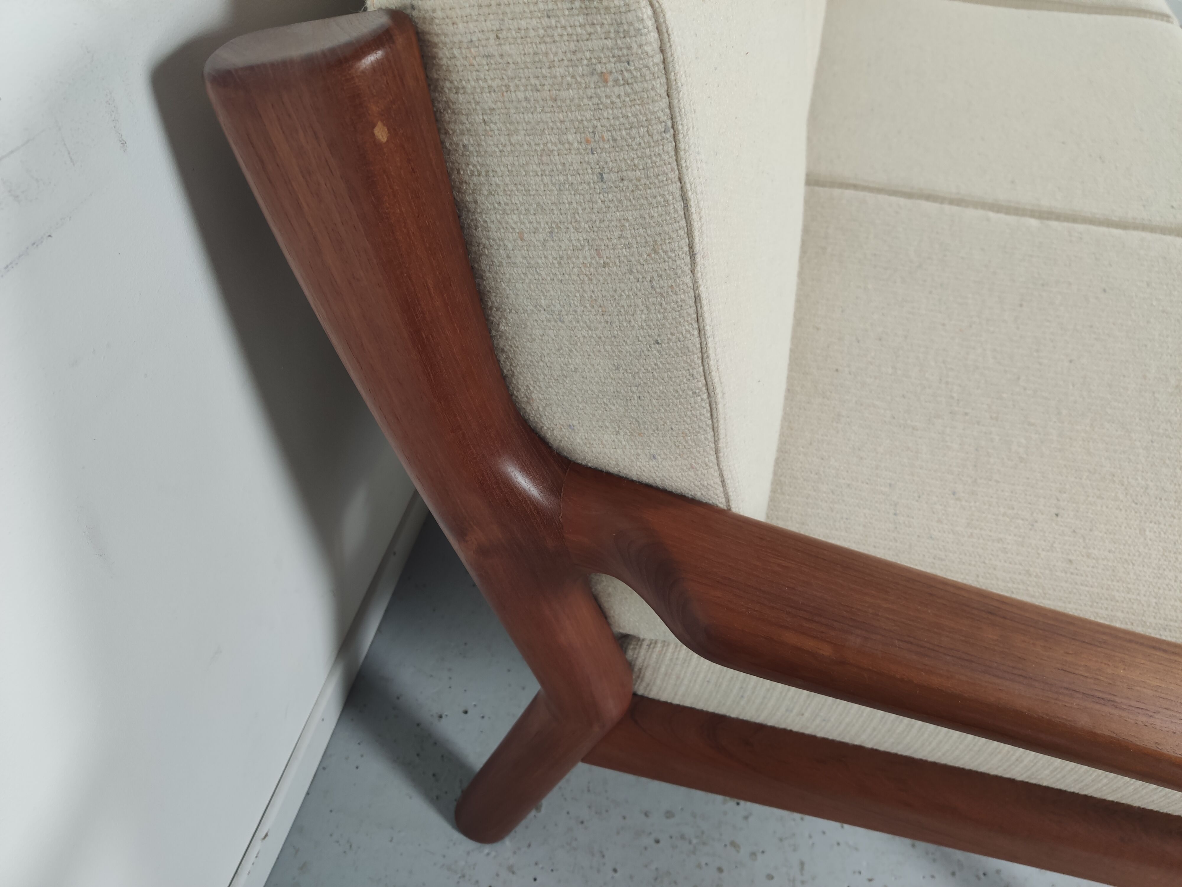 JUUL KRISTENSEN 3-seater teak sofa for Glostrup, Denmark 1960s