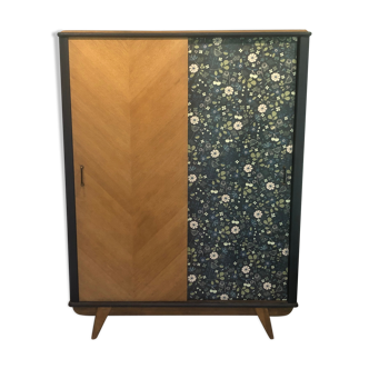 Armoire vintage