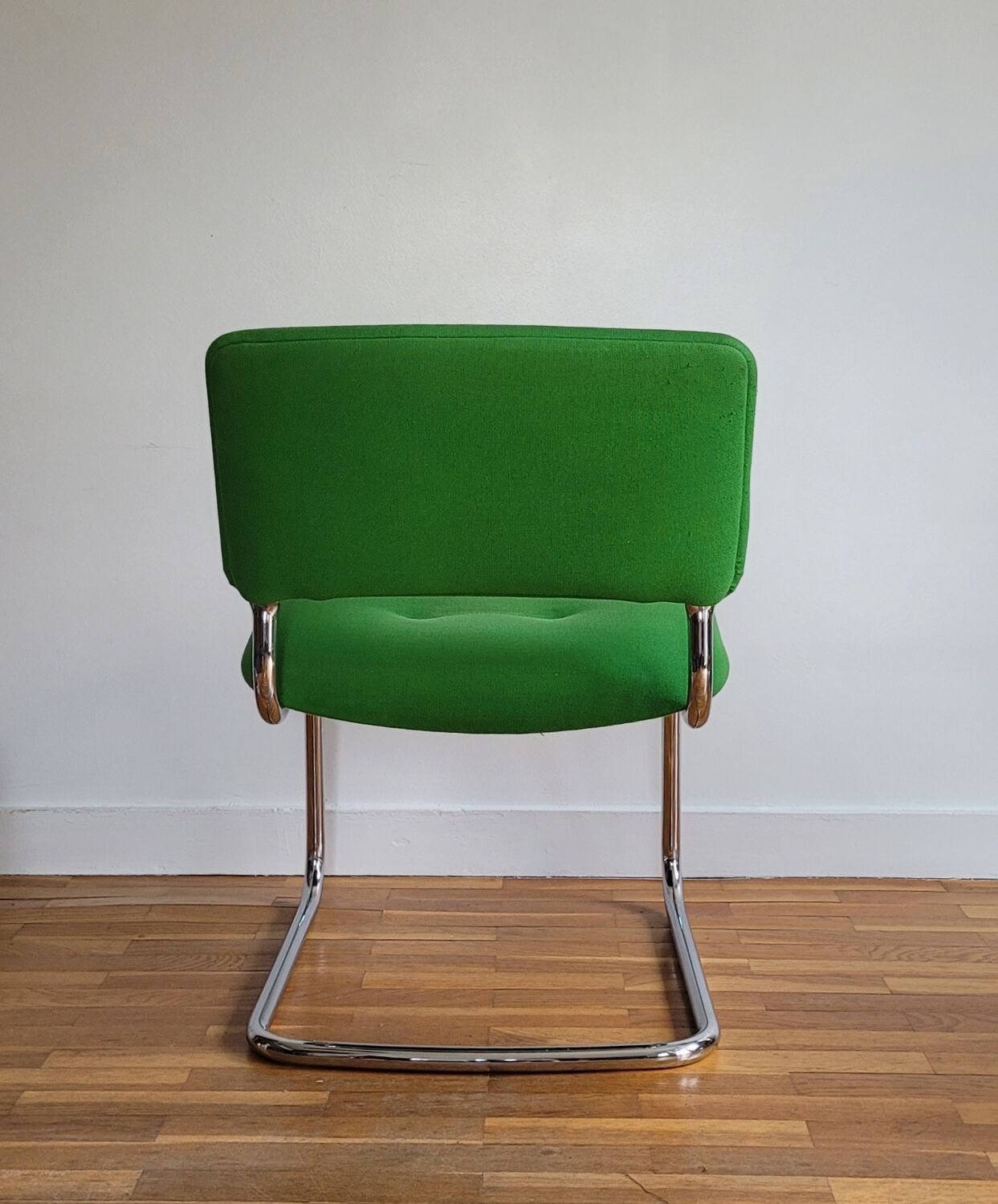 Vintage chair in wool and chromed metal