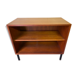 Sober vintage box furniture on adjustable metal feet