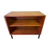 Sober vintage box furniture on adjustable metal feet