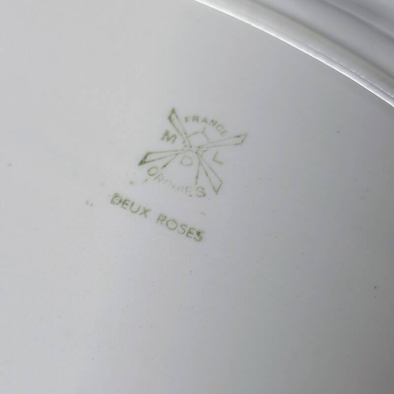 Oval shallow dish Moulin des Loups Orchies model Two Roses