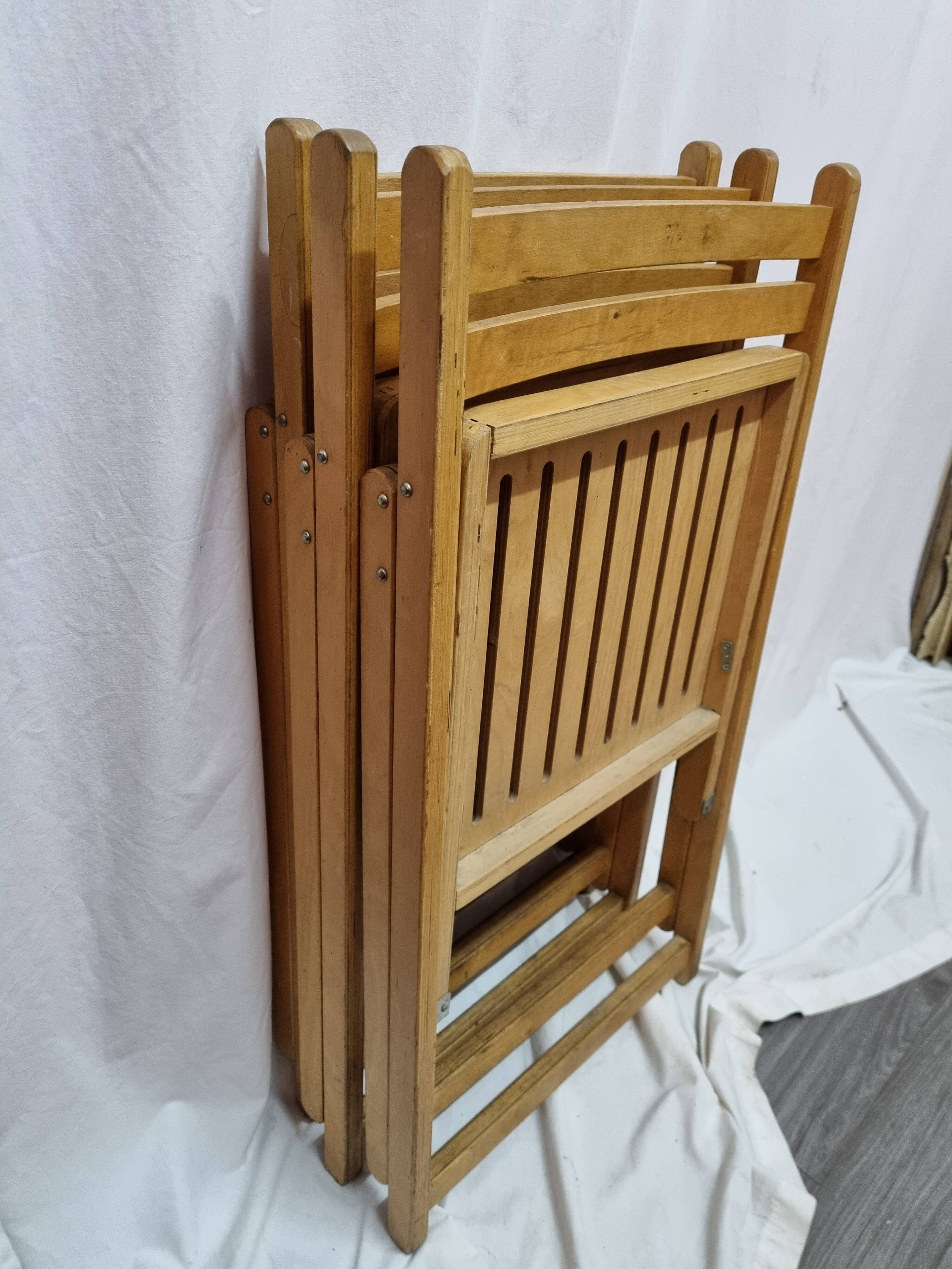 3 wooden folding chairs from 1960/70