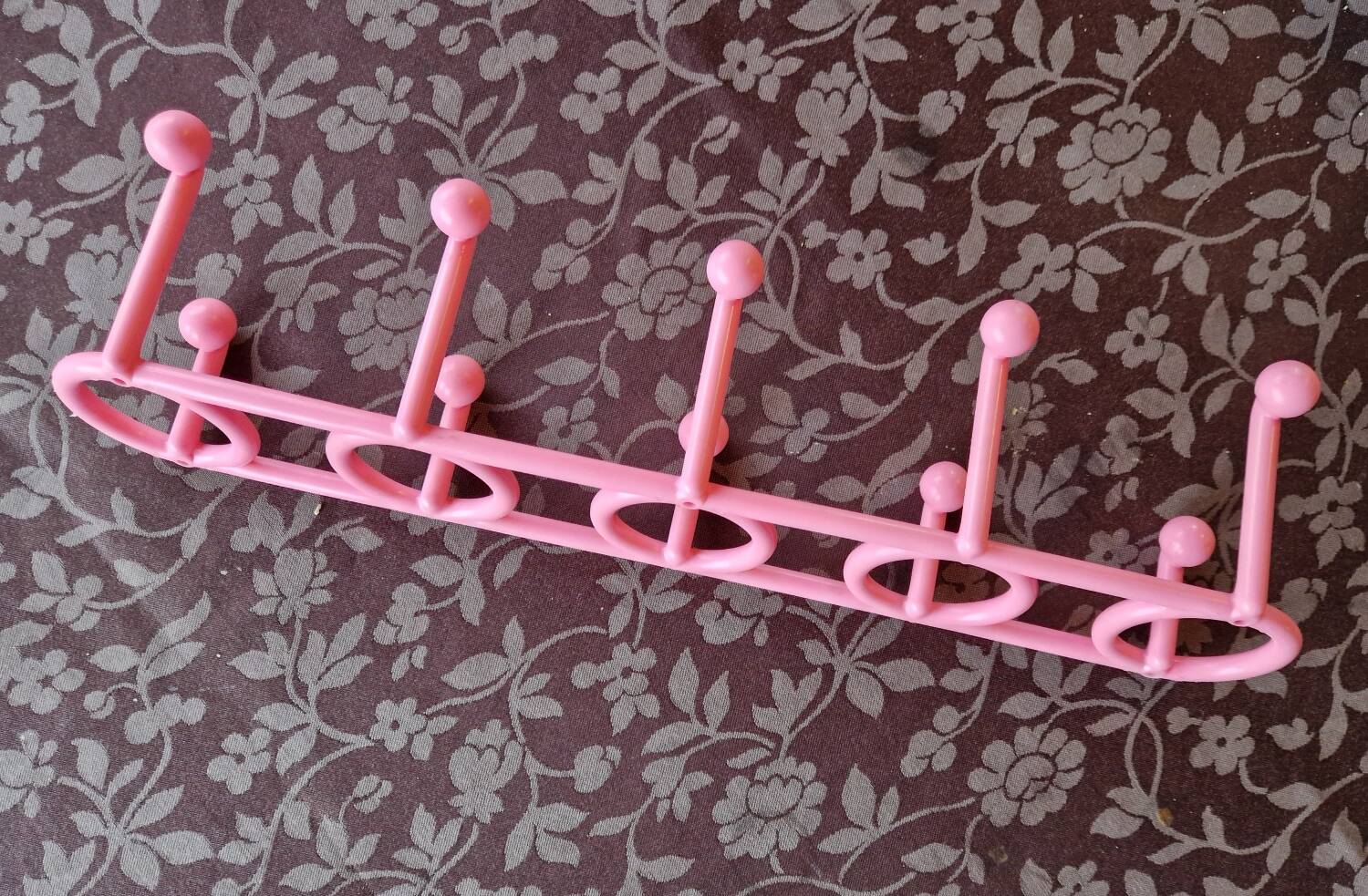 Yaffa doremi pink vintage 80s coat rack