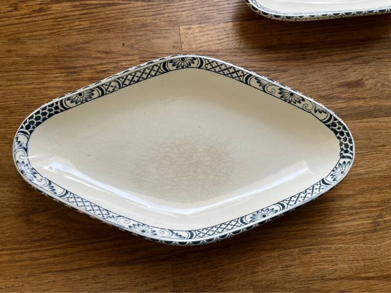 Antique earthenware dishes from Salins - Terre de fer