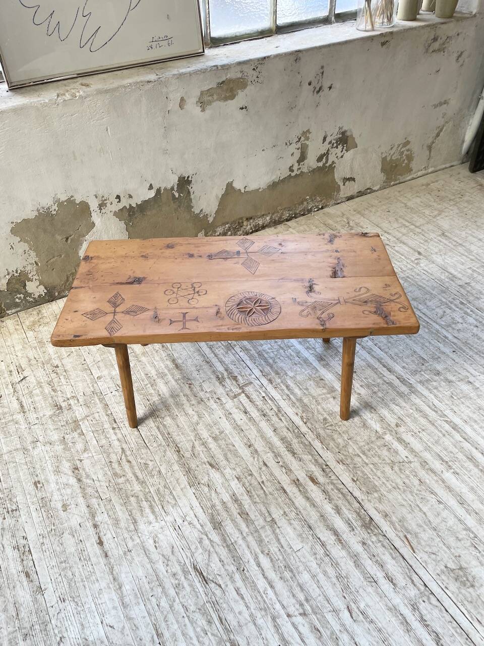 Popular art coffee table Switzerland 1900