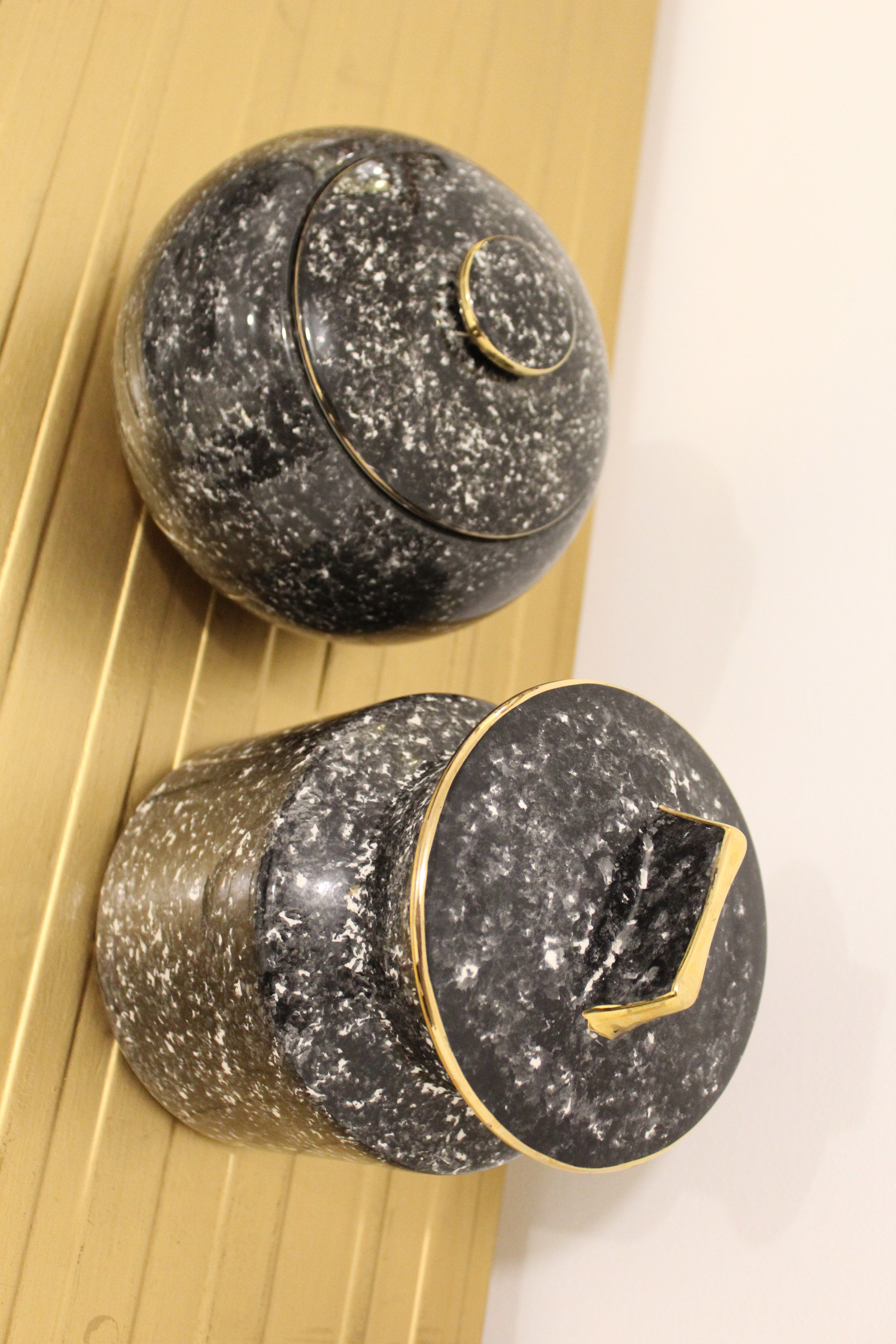 Pair of Vicentina ceramic vases, hand-decorated, Italy 1970'