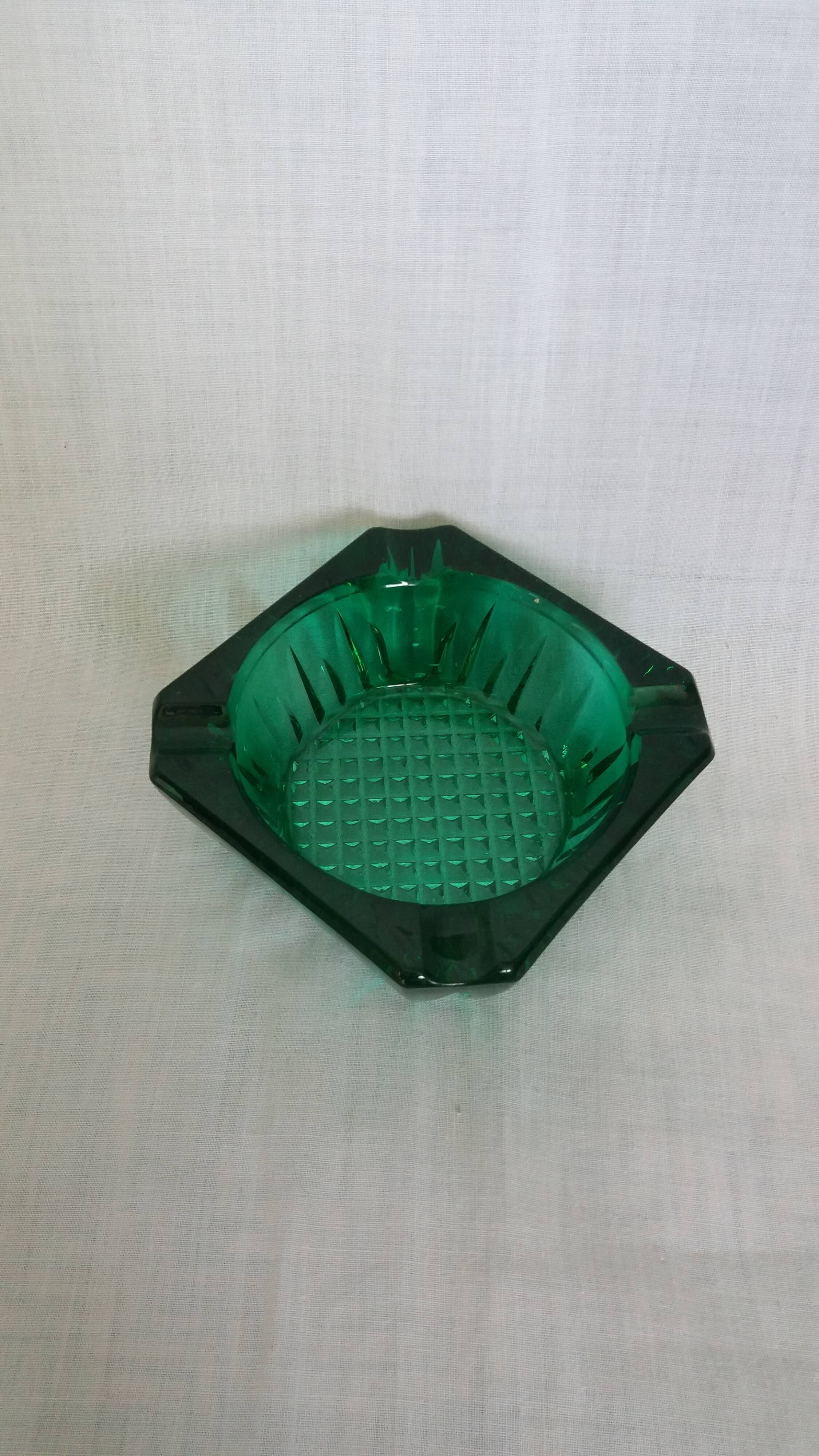 Emerald green glass ashtray, Arques crystal glassware.